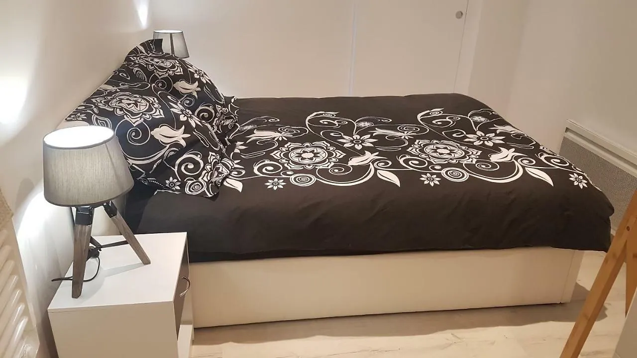 Apartment Appartement T2 Proche Gare Et Centre Bourgoin